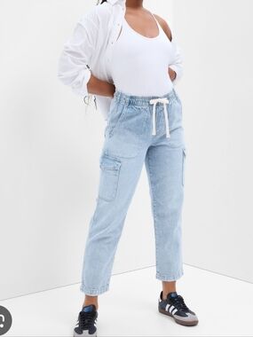 Gap Easy Cargo Jeans